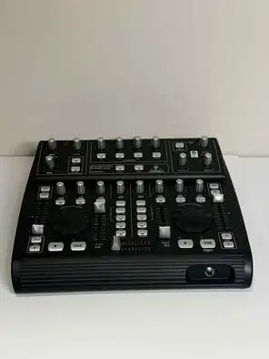 Behringer BCD3000 USB DJ Controller in Performance & DJ Equipment in Oakville / Halton Region - Image 6