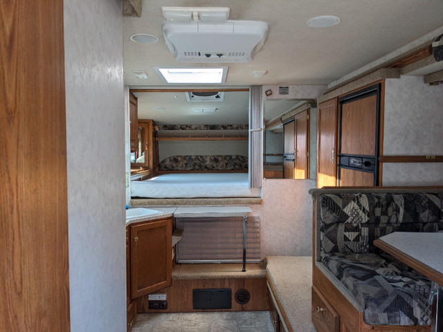 2004 Arctic Fox camper for sale in Travel Trailers & Campers in Penticton - Image 4