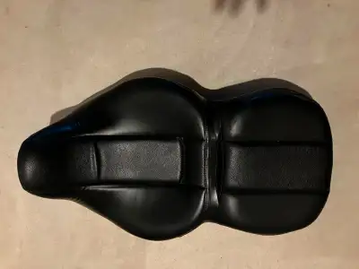Original HD part number # 53051-09 This is off a 2009 Street Glide. Good condition with some small r...