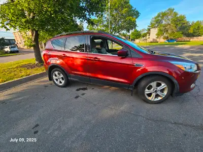 Ford Escape SE Ecoboost Color:Sunset Smoke free vehicle Heated front seats Power lift gate Trailer h...