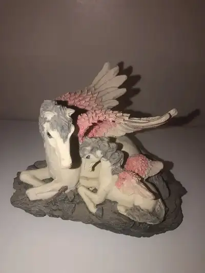Vintage Pegasus figurine / firm price, View more