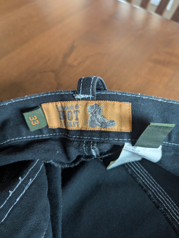 Timberland men's black jeans. 33x32. Excellent condition in Men's in Brantford - Image 4