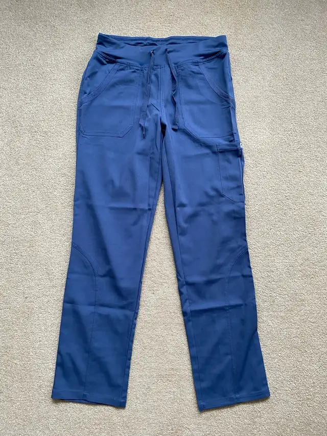 2 Pairs Size S UofC Nursing Mobb Scrubs (perfect condition) in Women's - Other in Calgary - Image 4