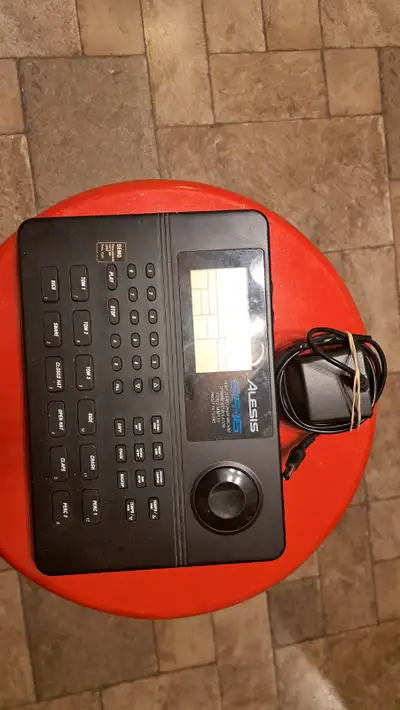Alesis SR-16 Drum Machine, View more