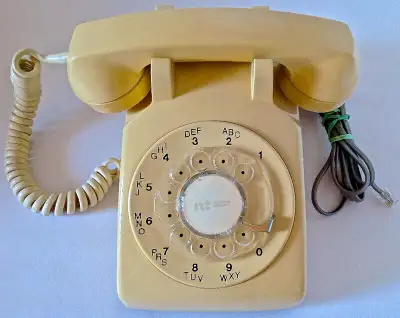 Vintage 1984. Collection. Téléphone de table, à roulette L, View more