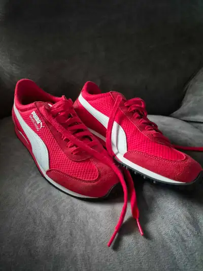 mens red pumas size 9, View more