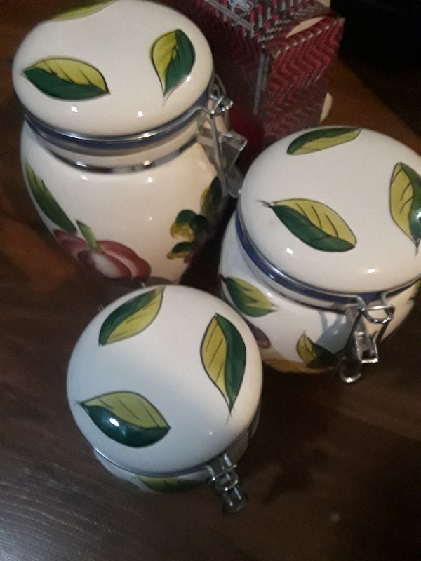 Canister set  $20 in Kitchen & Dining Wares in Moncton - Image 3