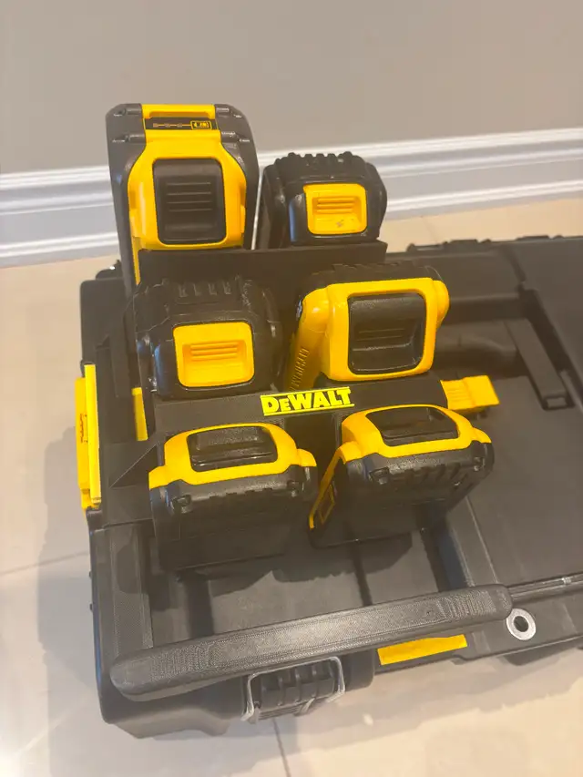DeWalt TOUGHSYSTEM 2.0 Holder Carrier for DeWalt Batteries in Power Tools in Markham / York Region - Image 6