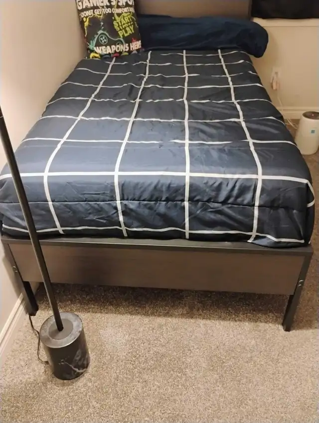 Twin bed with LED lights and charger in Beds & Mattresses in Peterborough - Image 4