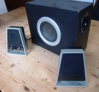 Altec Lansing Powered Audio System with sub woofer for PC Iphone