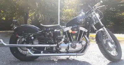 Fresh (run for break-in) 1971 883 in a 1972 frame. Runs and rides nice. Offers? Enjoyed the build......