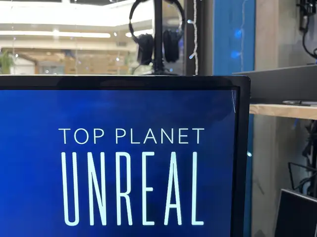 tv 55 sanyo 4K intelligente  avec petit défaut in TVs in Lévis - Image 3