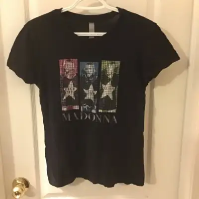 100% cotton, very comfortable Wash inside out and line or lay flat to dry Pickup Location North East...