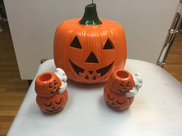 Ceramic Pumpkin for Halloween in Holiday, Event & Seasonal in Mississauga / Peel Region