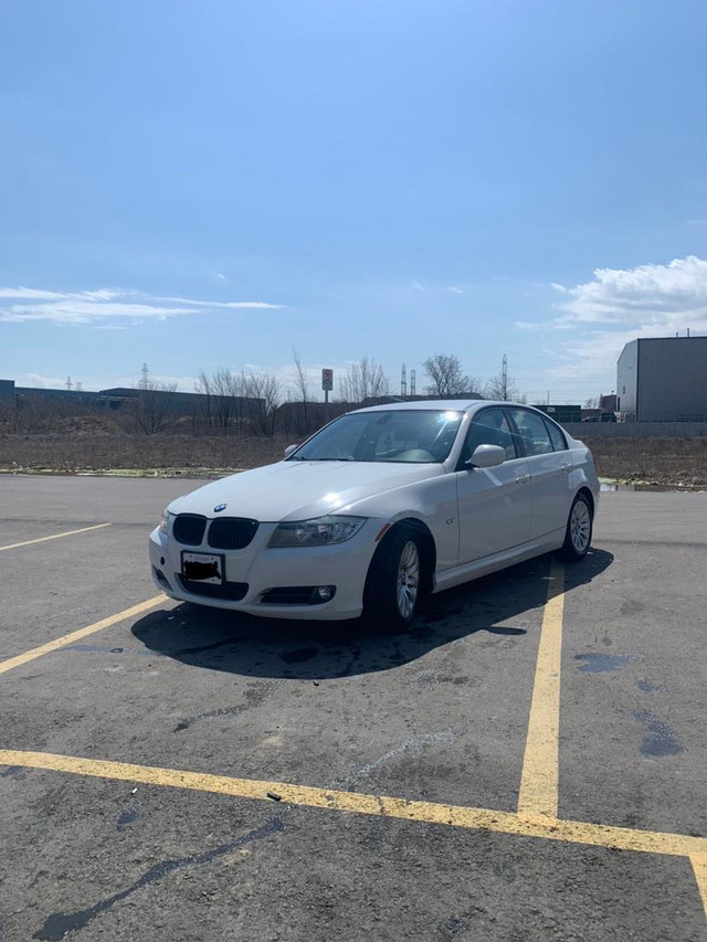*BMW 323i LOW KMS* in Cars & Trucks in Hamilton - Image 2