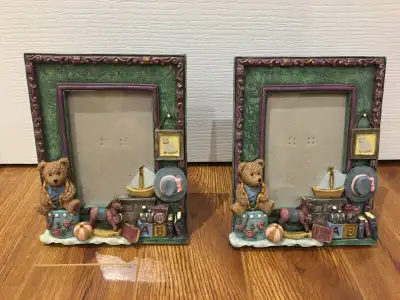 Excellent condition! Perfect addition to baby's room or any room 5$/frame Smoke-free, pet-free home