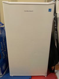 Hamilton Beach Compact Refrigerator
