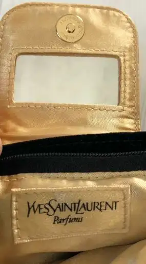 Collectible YSL Velvet Clutch in Women's - Bags & Wallets in Mississauga / Peel Region - Image 5