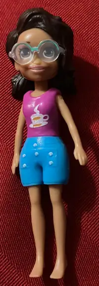 2018 Polly Pocket Shani Doll Figure - 3 1/2 Inches