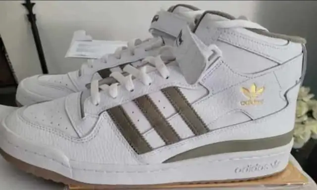 ADIDAS FORUM MID WHITE ORBIT GREEN SNEAKERS in Men's Shoes in Kitchener / Waterloo - Image 2