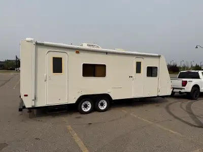 2007 Trail-Lite 26RKS Travel Trailer – Fully Renovated, Turn-Key! $10,500 OBO. Beautifully renovated...