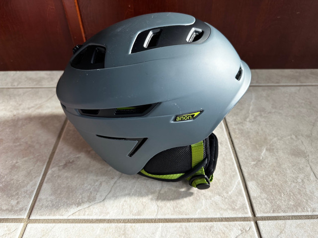 Kids Anon Echo Ski Helmet - Size: S, 52-55cm.Only Used few times in Ski in Oakville / Halton Region