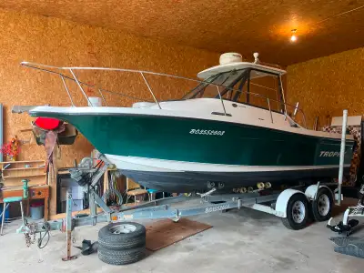 -120 HP Merc cruiser Cummins diesel cruises at 25miles sipping fuel around 3 gallons a hour at top s...