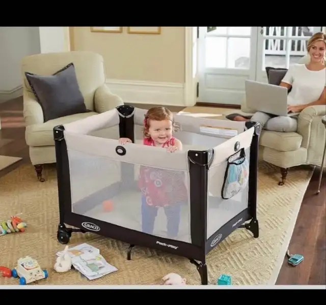 Baby Bed, Bassinet, Changing area, Playard in Other in Mississauga / Peel Region - Image 10