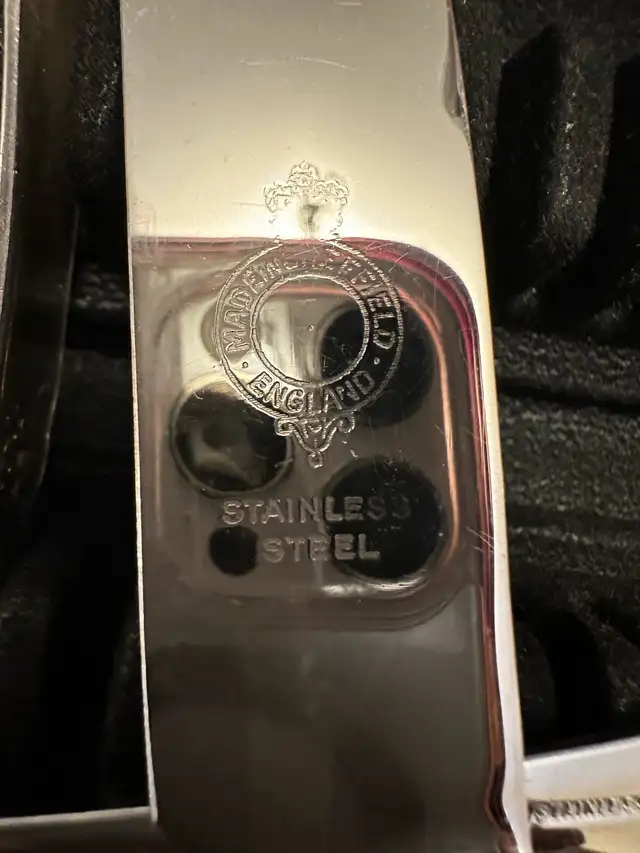 Sheffield Flatware Set in Kitchen & Dining Wares in Oshawa / Durham Region - Image 5