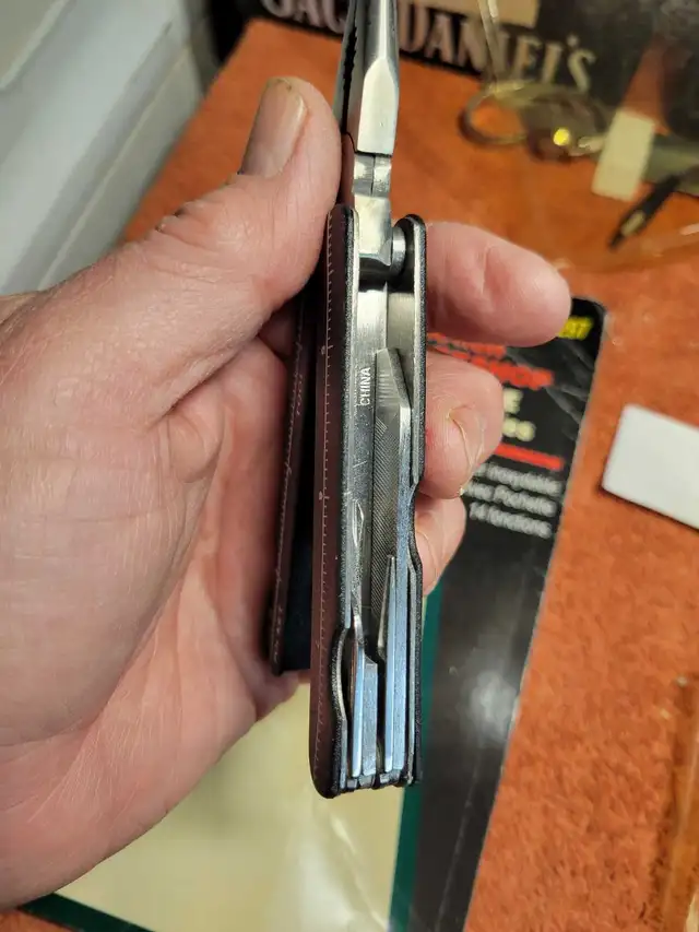 Famous World Pocket Workshop Multi-tool 14 Functions with Case584654975634001923