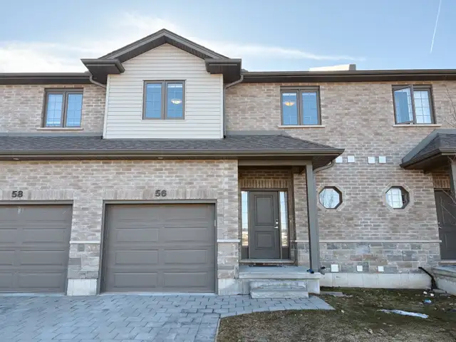 Pristine Townhome: 3 Beds, 4 Baths