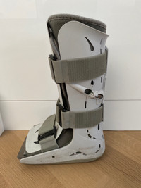 Walking boot