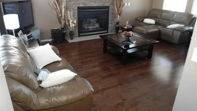 Installer, Vinyl plank, laminate, Hardwood flooring & repair.62863245340801125