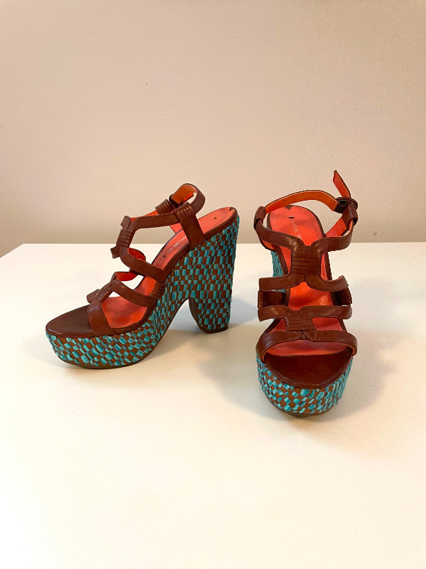 Platform Sandals Boho Retro Hippy in Women's - Shoes in Mississauga / Peel Region