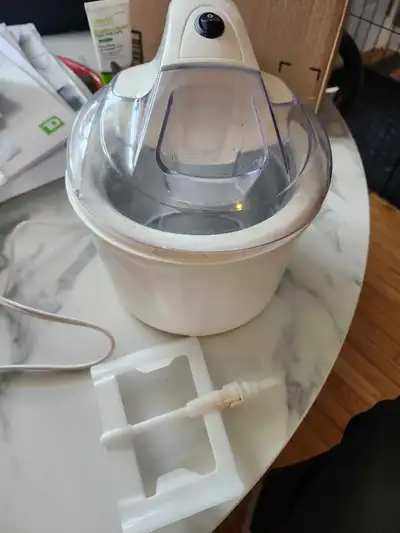 Ice crean / yogurt maker., View more