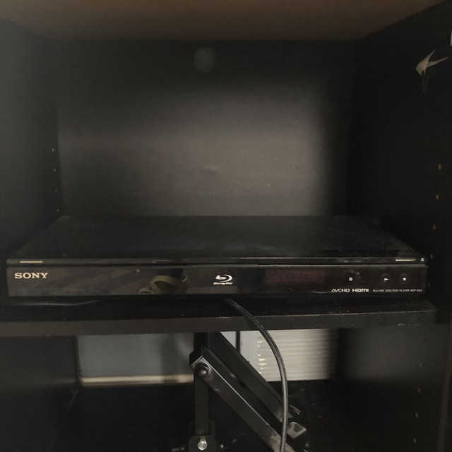 Sony Blue Ray DVD Player in Video & TV Accessories in Edmonton