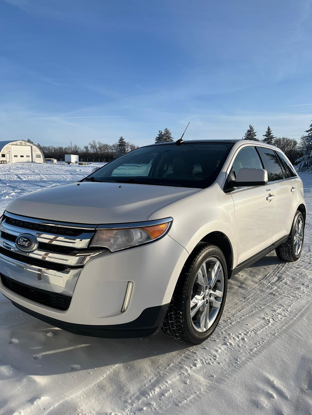 For sale 2011 ford Edge limited  in Cars & Trucks in Swift Current - Image 2