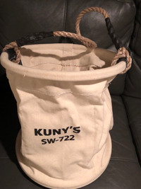Kuny’s SW-722 Canvas Bucket
