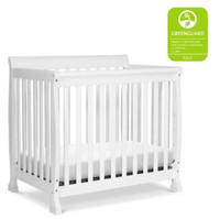 Baby Mini crib 4 in 1  Convertible Da Vinci Kalani brand.