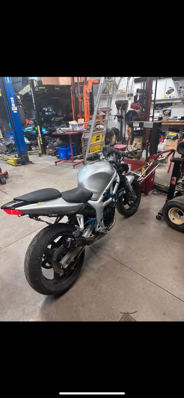 2000 suzuki sv 650 in Street, Cruisers & Choppers in City of Toronto - Image 3