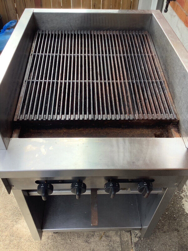 Imperial - BBQ - Gas Grill Char Broiler - 24” in Industrial Kitchen Supplies in St. Catharines - Image 2