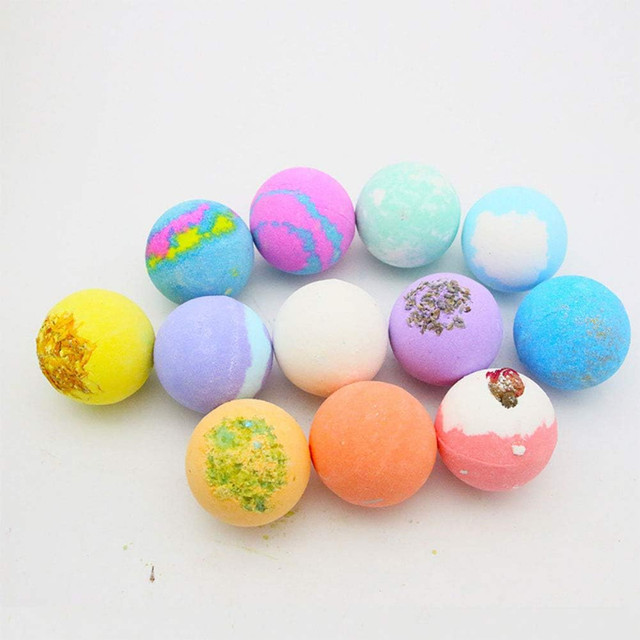 12Pcs Bath Bombs, Natural Essential Oils Bath Bomb Set in Bathing & Changing in Markham / York Region - Image 4