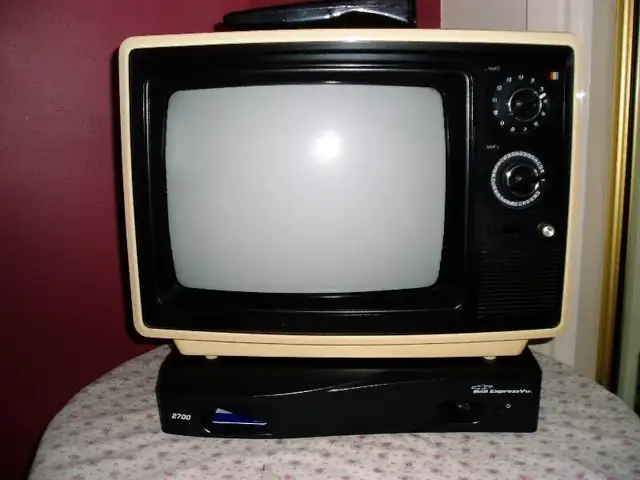 TV in TVs in Longueuil / South Shore - Image 2