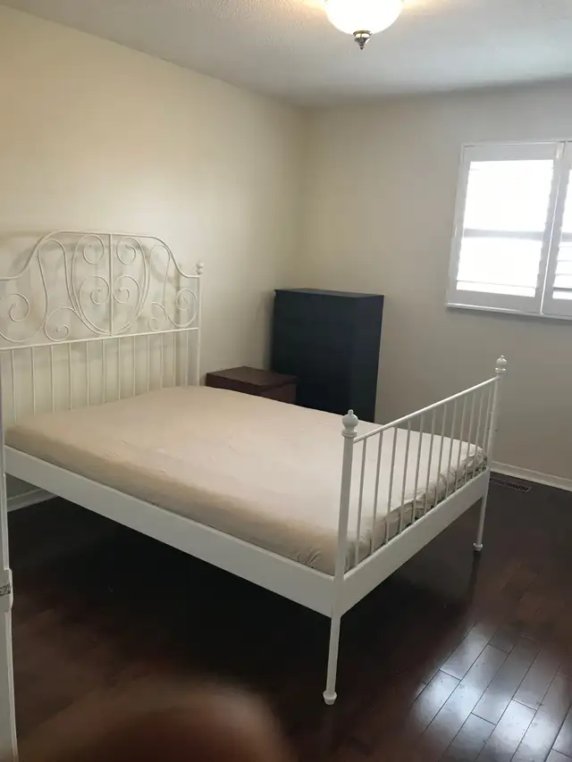 A big room available Feb 1