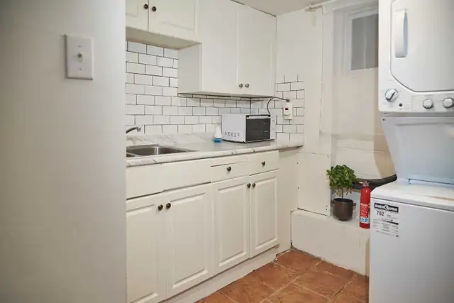 Furnished 2 Bedroom unit for Rent