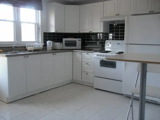 Big room for rent, Close metro , All included62863776917762124