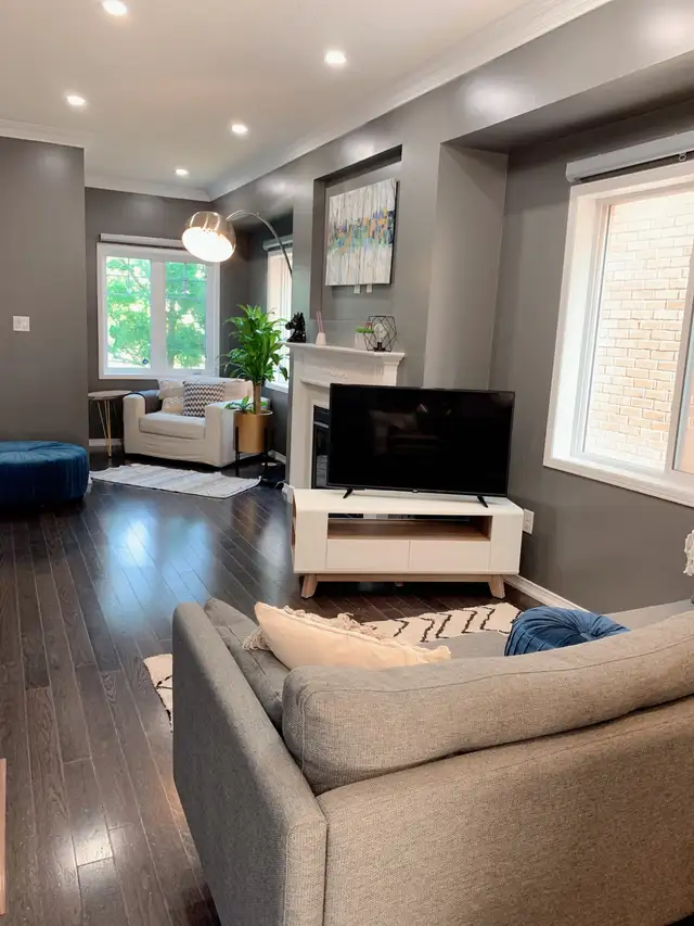 Furnished Bedroom – 10 Min Walk to Warden Station in Room Rentals & Roommates in City of Toronto - Image 9