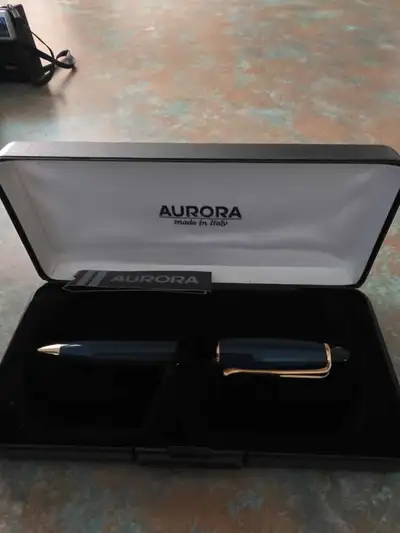 New never used in original case.
