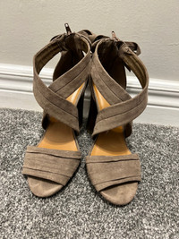 Brown suede high heels size 6