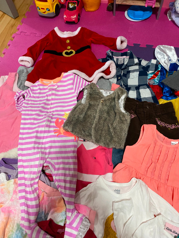 baby cloths girl 9 to 12 months 56 pieces dans Vêtements - 9 à 12 mois  à Laval/Rive Nord - Image 4